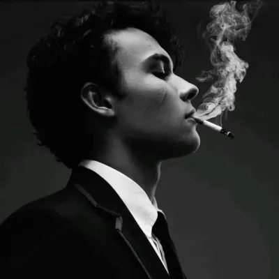 Mattheo Riddle: Interactive AI chatbot mascot for random chat and community-driven roleplay