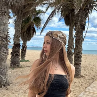 Meet Ana Lu, the ultimate ai chat free no sign up chatbot for anime adventures.