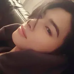 Join Niki and explore our collection of charming anime girls.