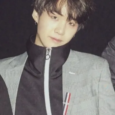 Yoongi: Participa en una conversación de IA con este encantador personaje de IA, que cuenta con capacidades de generación de almas e ifreechat para chatear gratis ahora.	