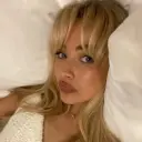 NSFW チャットボットとクリエイティブ ロールプレイのキャラクター サブリナ・カーペンター