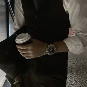 Dive into adventures with Mafia husband Dante, your interactive character AI free companion.