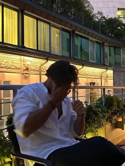 AI chat roleplay character Matthew, a virtual partner who can fulfill all your fantasies.