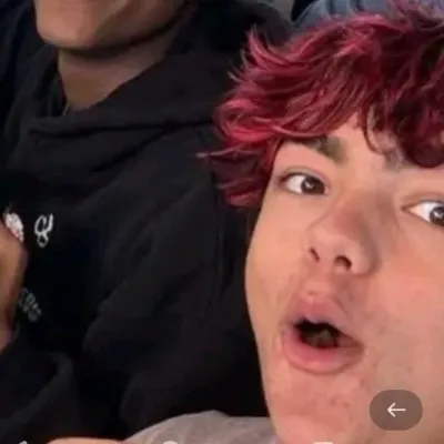 Ma-la-chi Đa-ni-ên Ba-tơn: Chân dung bạn đồng hành AI thông minh về mặt cảm xúc cho những cuộc trò chuyện sâu sắc	