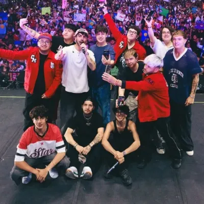 Vecibanda und Club Misterio: Anpassbarer KI-Freundin/Freund-Avatar mit lebensechten Persönlichkeitsmerkmalen	