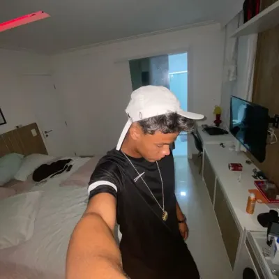 Kai: Multilingual AI conversation partner icon for global chat online services