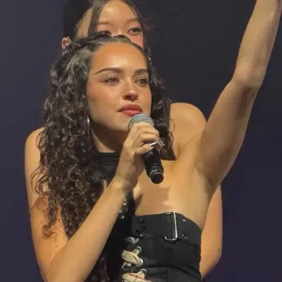 ダニエラ・アヴァンツィーニ: ランダムチャットでのユーザーエンゲージメントを高める、遊び心のある AI チャットボットのマスコット	