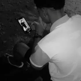 Lucas : Art créatif de personnages d'IA de jeu de rôle pour des discussions épicées et des scénarios fantastiques