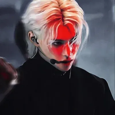 Chat with Lee Felix , your lively ai chatbot online partner for immersive 1v1 adventures.