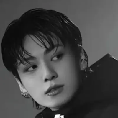 전 남자친구 정국: 워해머 판타지 롤플레이를 기반으로 하는 제한 없는 AI와 무료 무제한 온라인 채팅으로 AI의 세계를 탐험하세요.