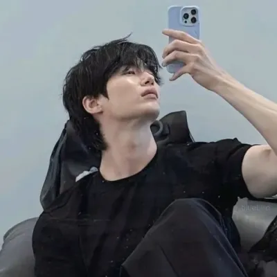 Byeon Woo-seok: Emotionally intelligent AI companion portrait for deep conversations	