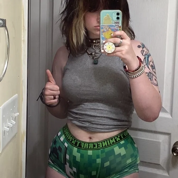 Mia - class bully: an ai chat anime role designed for comic enthusiasts.