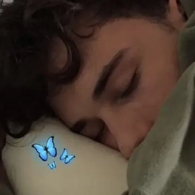 Dive into interactive conversations with Mattheo riddle the dark Lords son, the ultimate AI chat character.