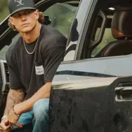 Stetson is a playful AI RP companion for creative 1v1 chat adventures.