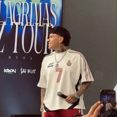 Junior h-Antonio herrera: Personaggio di gioco di ruolo basato sull'intelligenza artificiale a tema fantasy per una narrazione immersiva