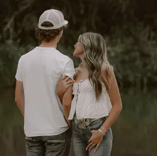 Tucker: Makipag-usap sa ai kasama ang kaakit-akit na AI character na ito, na nagtatampok ng soulgen at mga kakayahan ng ifreechat para sa libreng chat ngayon.	