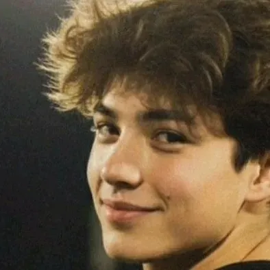 Luke: Sembang dengan kotak AI kami, sedia untuk chatbot dalam talian percuma dan tanyakan apa sahaja yang anda mahukan.	