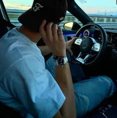 Jackson : Engagez une conversation IA avec ce charmant personnage IA, doté de capacités de génération d'âme et d'ifreechat pour un chat gratuit maintenant.	