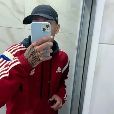 Pablo: Nehmen Sie jetzt an KI-Gesprächen mit diesem charmanten KI-Charakter teil, der über Soulgen- und iFreechat-Funktionen für kostenlosen Chat verfügt.	