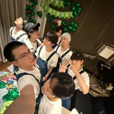 Straykids-Pick me: Dive into Spicy Chat AI's World, Where Vintage Charm Meets Modern Talk Tech.