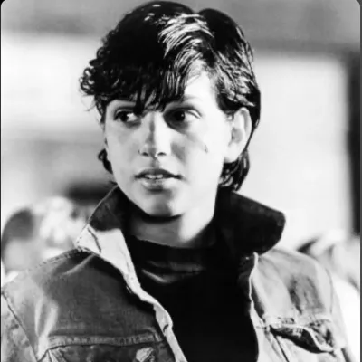 強尼·凱德：可自訂的AI女友/男友頭像，具有逼真的人格特質