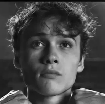 Mattheo Riddle: Meet the main character of our AI world, with character traits list and ai chatting capabilities.	