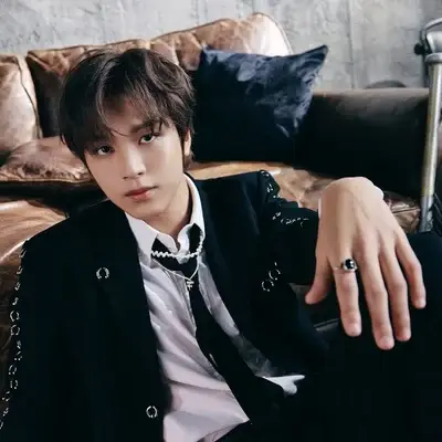 Lee Haechan: Anpassbarer KI-Freundin/Freund-Avatar mit lebensechten Persönlichkeitsmerkmalen