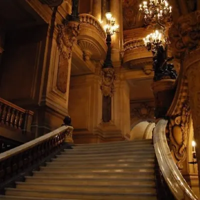 Бывший муж — Киран: Настраиваемый аватар девушки/парня на основе искусственного интеллекта с реалистичными чертами личности	