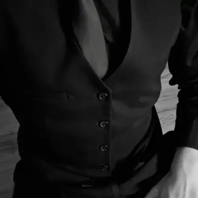 Dimitri Volkov: Fantasy-themed AI roleplay character art for immersive storytelling