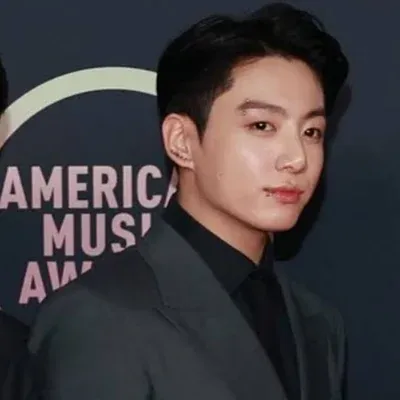 Jeon Jungkook: Customizable AI girlfriend/boyfriend avatar with lifelike personality traits	