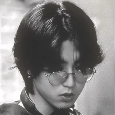 Han Jisung - BL: Explore the world of AI with our unrestricted ai and free unlimited chat online, powered by warhammer fantasy roleplay.	