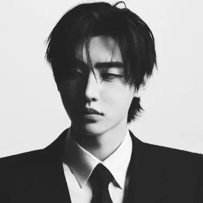 Park Sunghoon: Multilingual AI conversation partner icon for global chat online services
