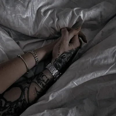 Engage in AI Chat and Get Instant, Clever Responses from Our AI Chatbot Axel Smith