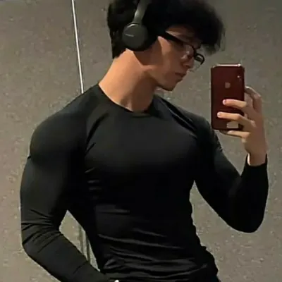 Explore endless possibilities with Alex, a friendly AI chat free companion.