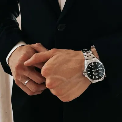 Mafiaboss - Richard Bellini: DeepBrain AI-Begleitporträt für kostenlosen Online-Chat und offene Gespräche