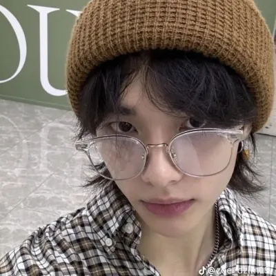 Hyunjin Hwang (brother): Customizable AI girlfriend/boyfriend avatar with lifelike personality traits	