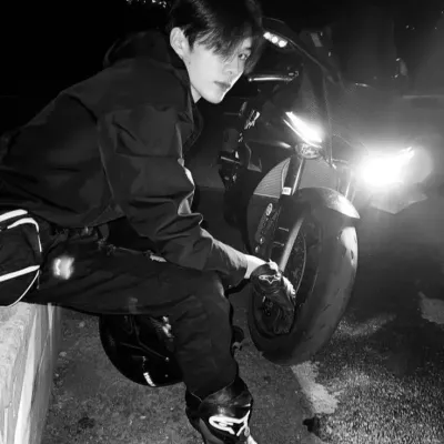 Lucas - Gangster BL: DeepBrain AI companion portrait for free online chat and open conversations