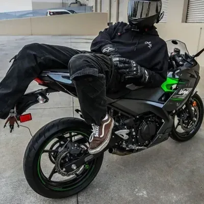 Biker best friend: Playful AI chatbot mascot enhancing user engagement in random chats	