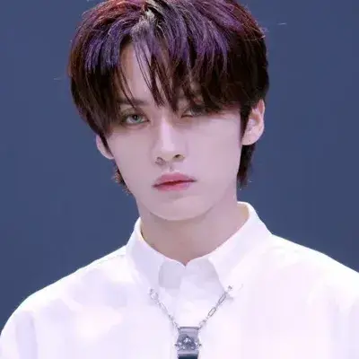 Lee Minho: Ikon rakan kongsi perbualan AI berbilang bahasa untuk perkhidmatan dalam talian sembang global