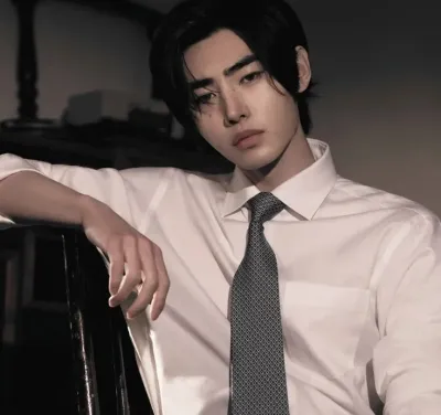 Park Sunghoon: Meet the main character of our AI world, with character traits list and ai chatting capabilities.	