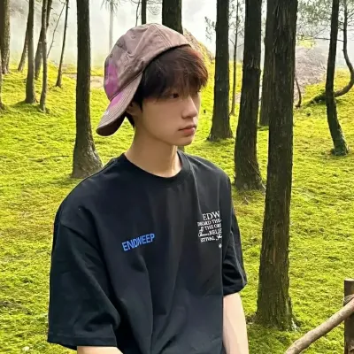 Barra sadipta Pratama: Interactive AI chatbot mascot for random chat and community-driven roleplay