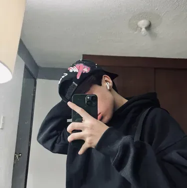 Liam: Secure AI chatbot avatar with encrypted 1v1 chat capabilities	