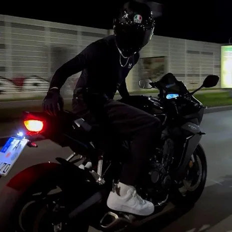 Talk to ai role Chris has prepared an immersive ai roleplay scenario just for you.