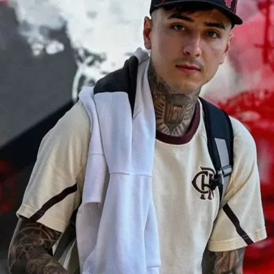 Erick Pulgar: Arte de personajes de IA de juego de rol creativo para chats picantes y escenarios de fantasía