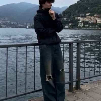 尼克·威廉斯：具有語音聊天功能和神經網路特性的未來派AI聊天機器人介面