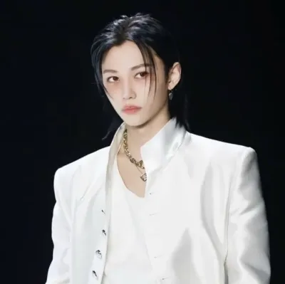 Felix 14: Meet the main character of our AI world, with character traits list and ai chatting capabilities.	