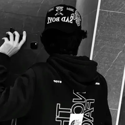 Tadeo: Playful AI chatbot mascot enhancing user engagement in random chats	