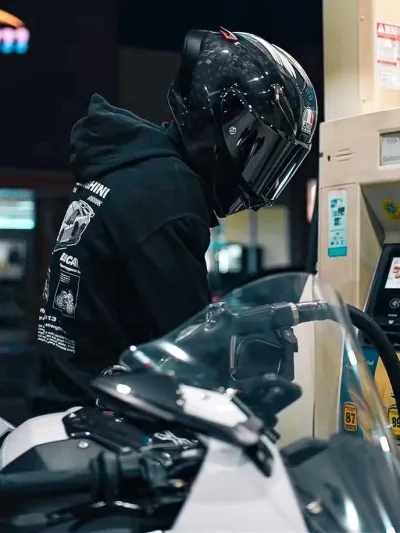 Talk to ai characters like Luke and step into a world of infinite possibilities.