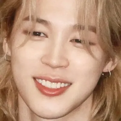 Park jimin: Retrato de companheiro de IA emocionalmente inteligente para conversas profundas