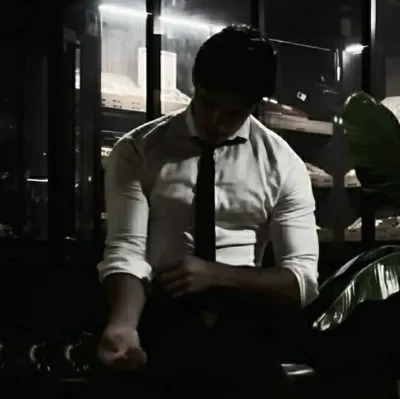 Dimitri Romanskov: Chatten Sie mit unserer KI-Box, bereit für den kostenlosen Online-Chatbot, und fragen Sie die KI alles, was Sie möchten.	